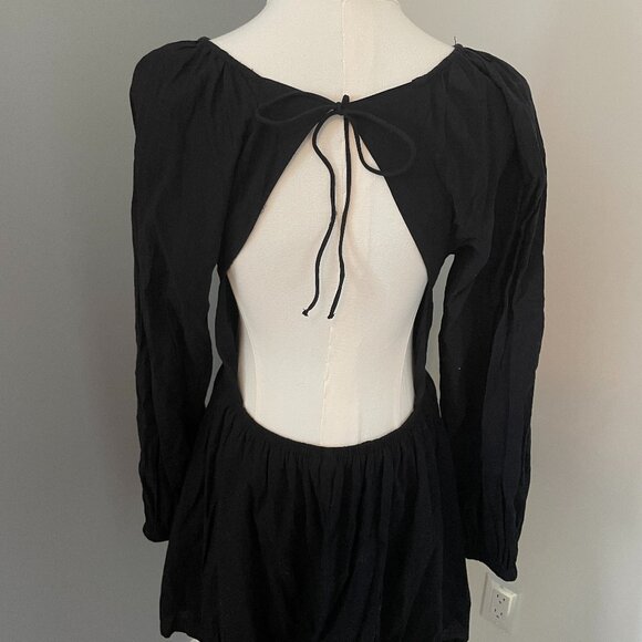 ✨3/$20✨ H&M Black Puff Sleeve Open Back Mini Dress - Picture 3 of 3